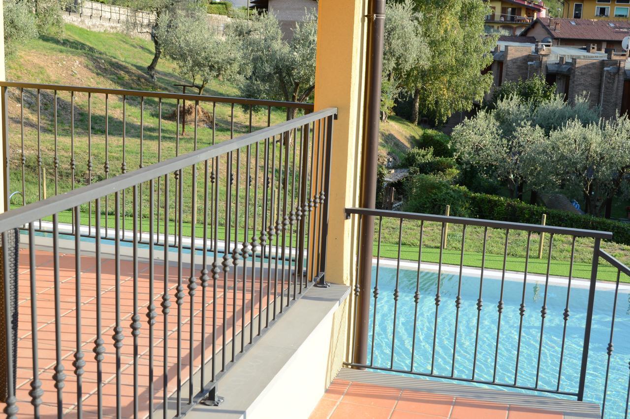Aparthotel La Perla Monte Isola Zewnętrze zdjęcie